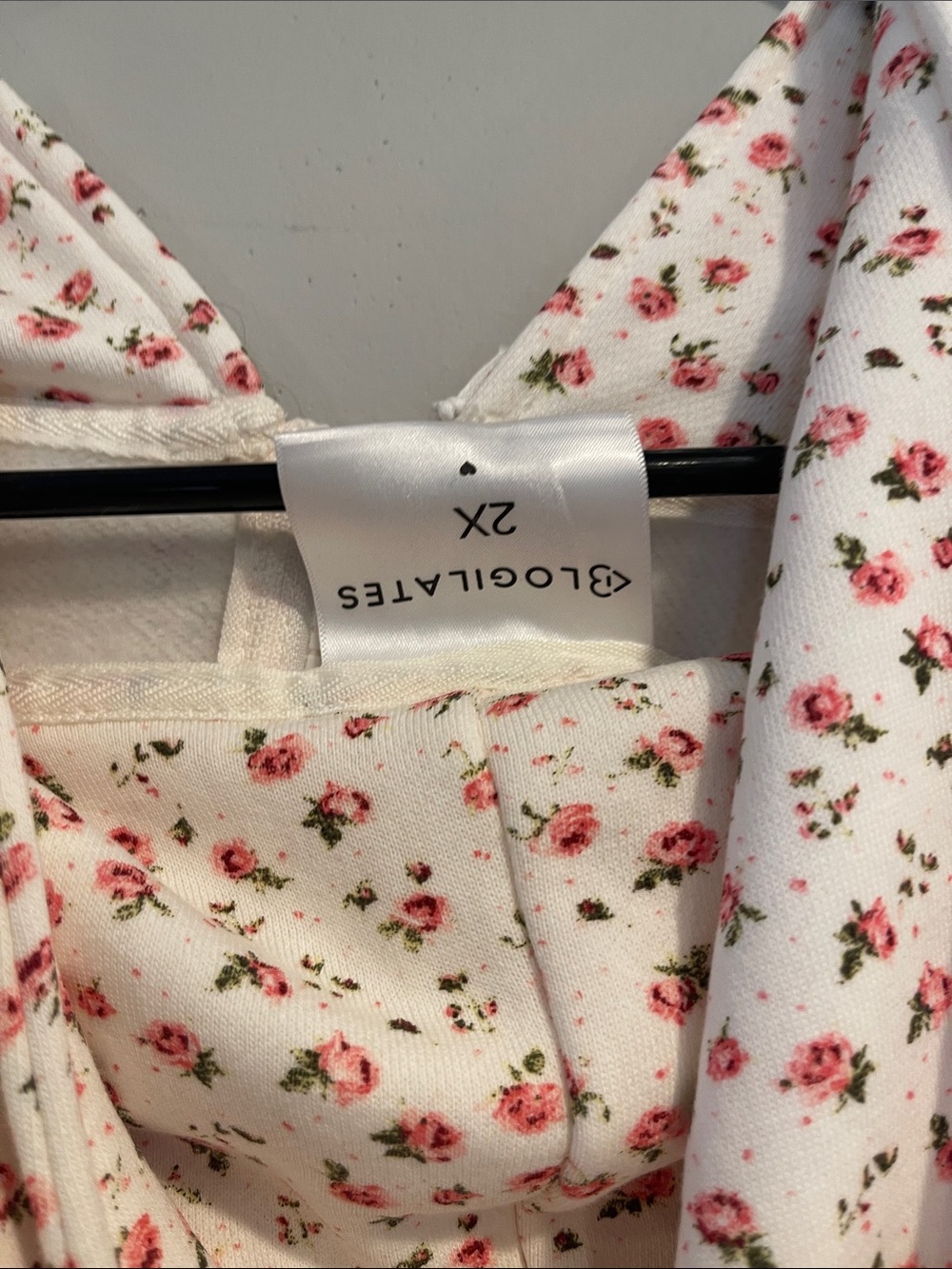 NWT Blogilates Women's Marshmallow Full Zip Hooded Sweatshirt, 2X - Cream Floral - Picture 10 of 12